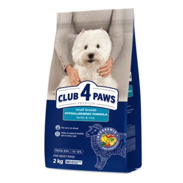 CLUB 4 PAWS PREMIUM “JĒRA GAĻA AR RĪSIEM” MAZO ŠĶIRŅU PIEAUGUŠIEM SUŅIEM. PILNVĒRTĪGA SAUSĀ BARĪBA